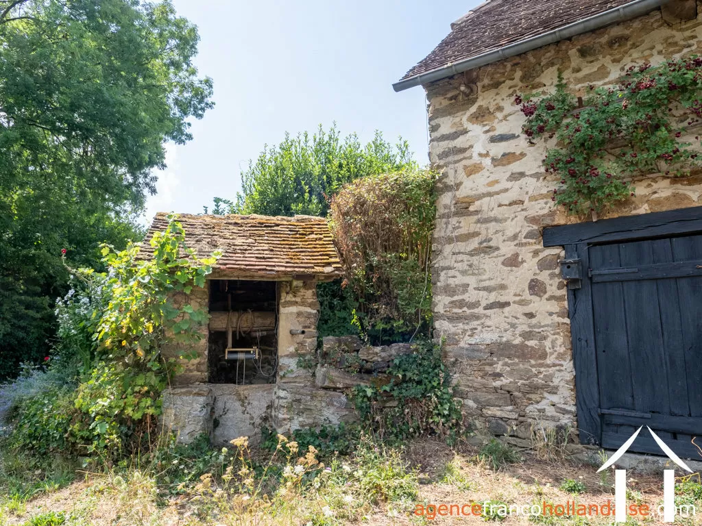 House with guest house for sale lubersac, limousin, Li1070 Image - 100