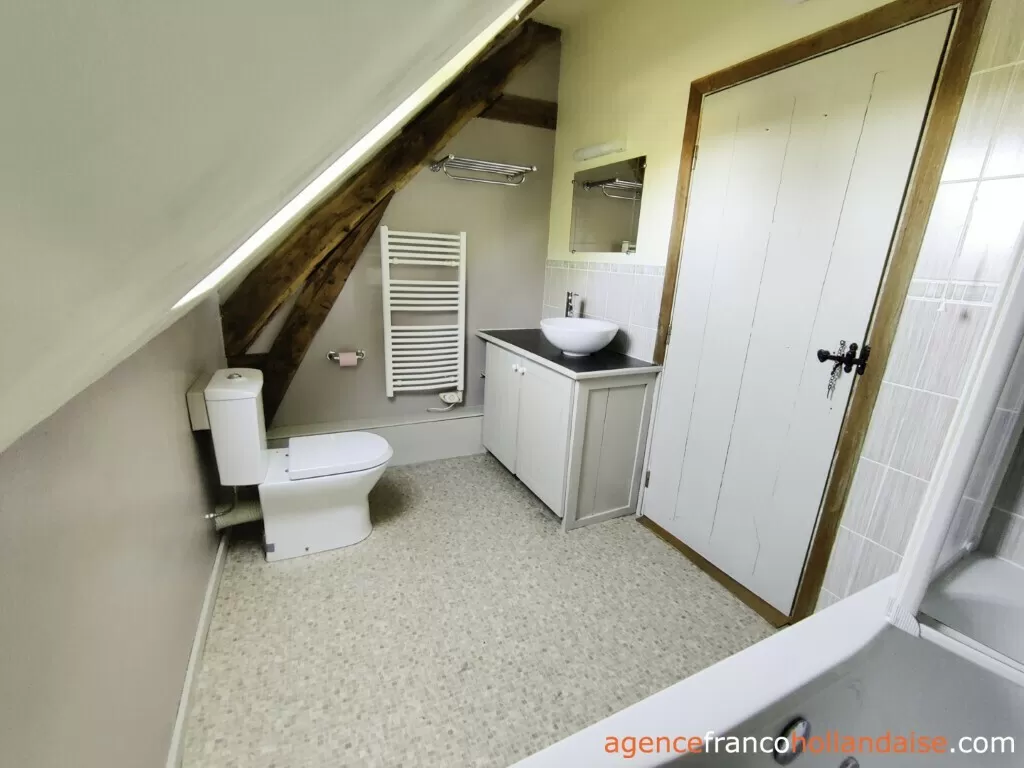 House with guest house for sale lubersac, limousin, Li1070 Image - 22
