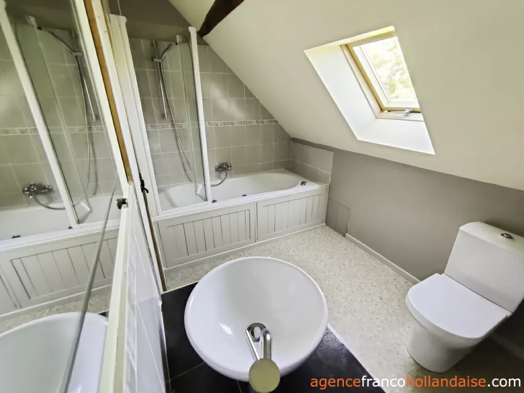 House with guest house for sale lubersac, limousin, Li1070 Image - 23