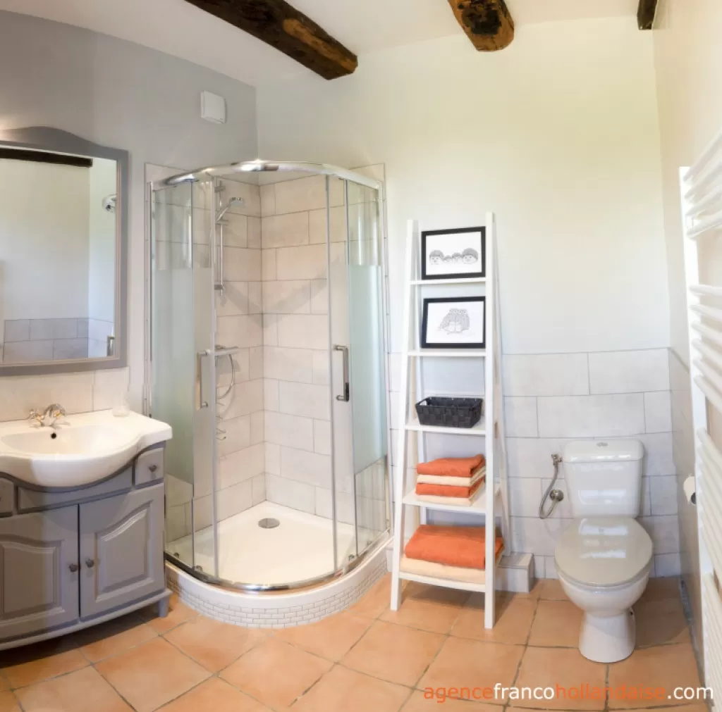 House with guest house for sale lubersac, limousin, Li1070 Image - 53