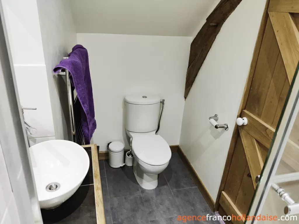 House with guest house for sale lubersac, limousin, Li1070 Image - 24