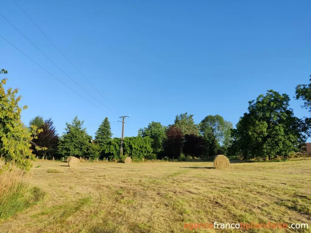 House with guest house for sale lubersac, limousin, Li1070 Image - 37