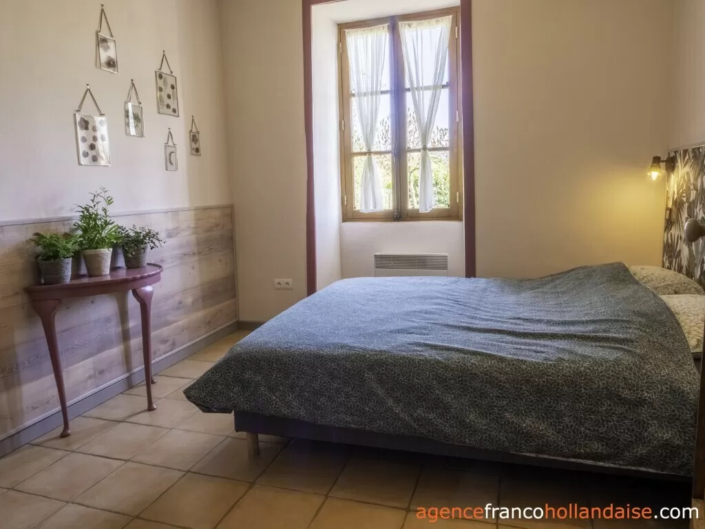 House with guest house for sale lubersac, limousin, Li1070 Image - 51