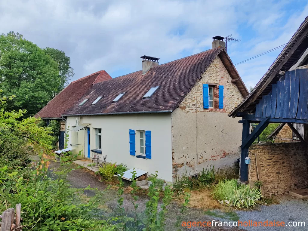 House with guest house for sale lubersac, limousin, Li1070 Image - 7