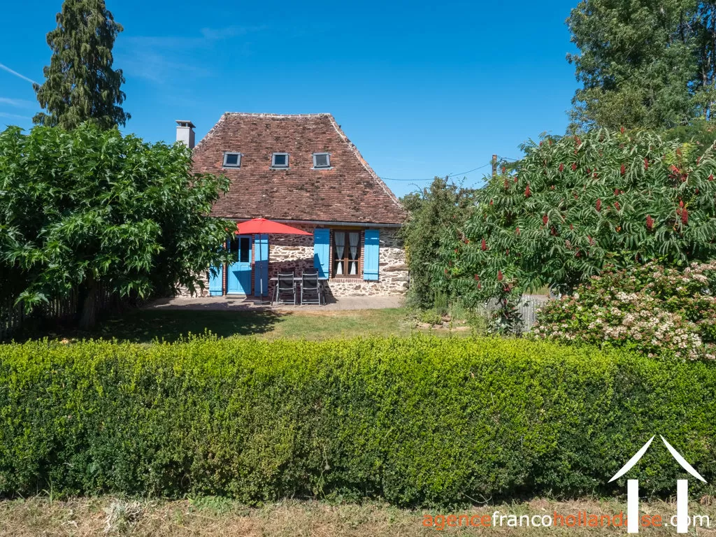 House with guest house for sale lubersac, limousin, Li1070 Image - 60