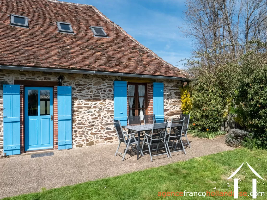 House with guest house for sale lubersac, limousin, Li1070 Image - 76
