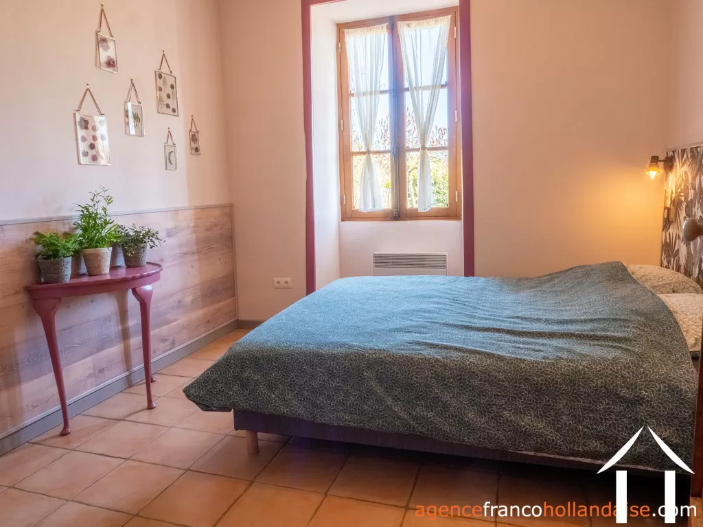 House with guest house for sale lubersac, limousin, Li1070 Image - 68