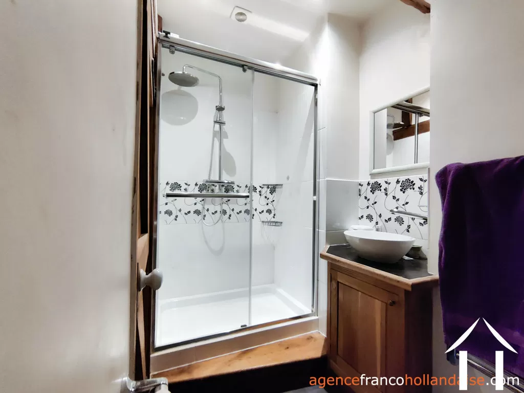 House with guest house for sale lubersac, limousin, Li1070 Image - 26
