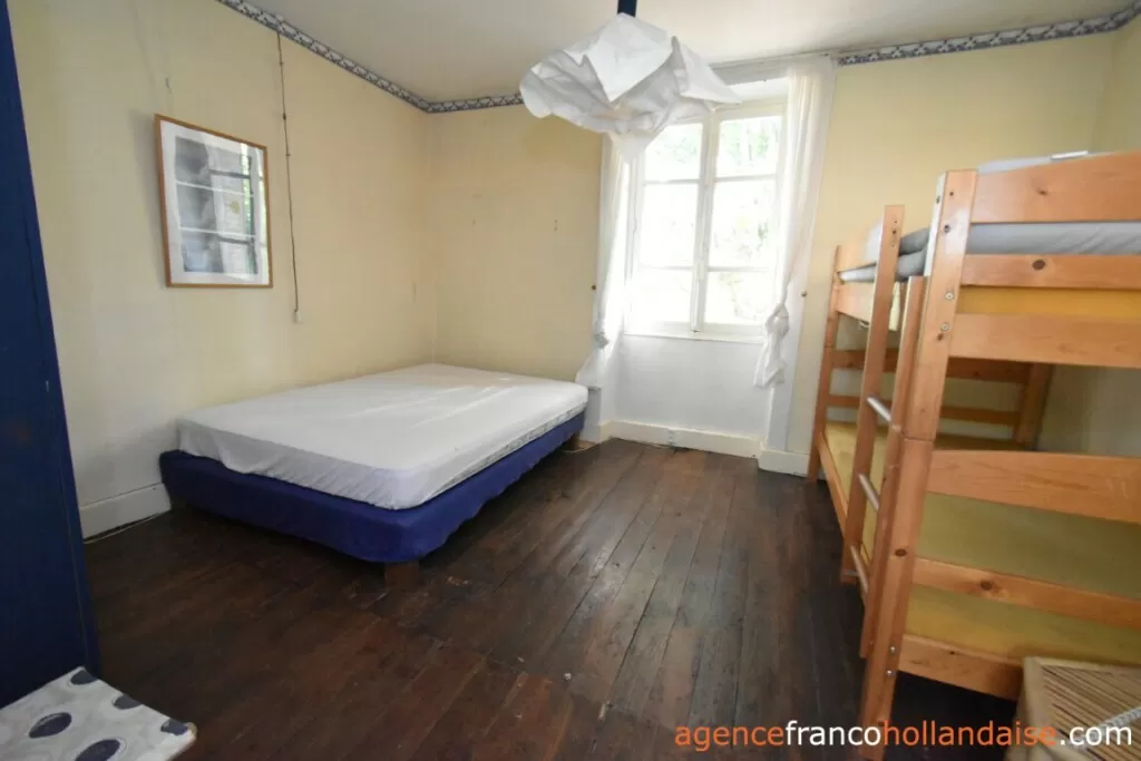 House for sale meilhards, limousin, Li1071 Image - 10
