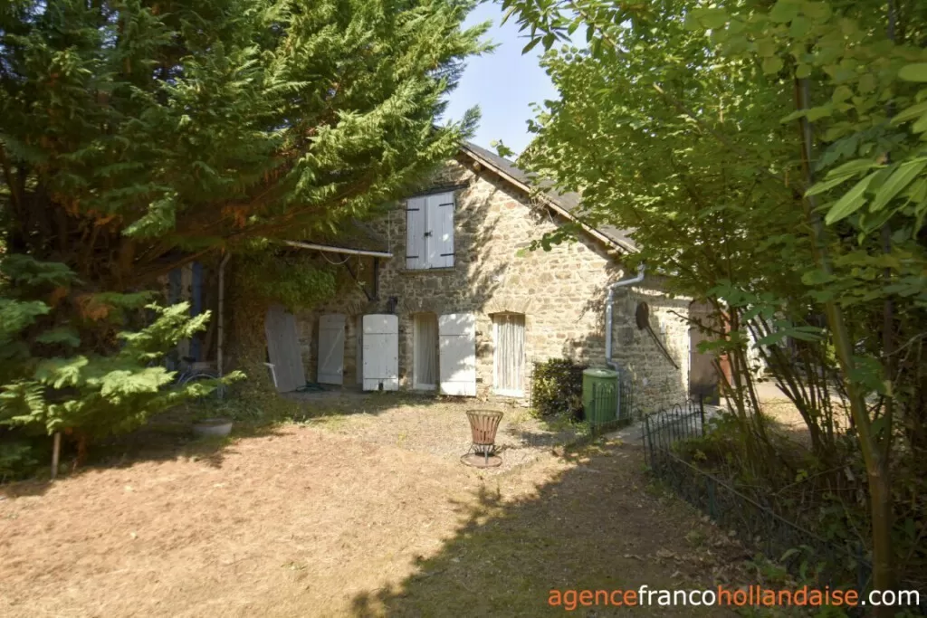 House for sale meilhards, limousin, Li1071 Image - 21