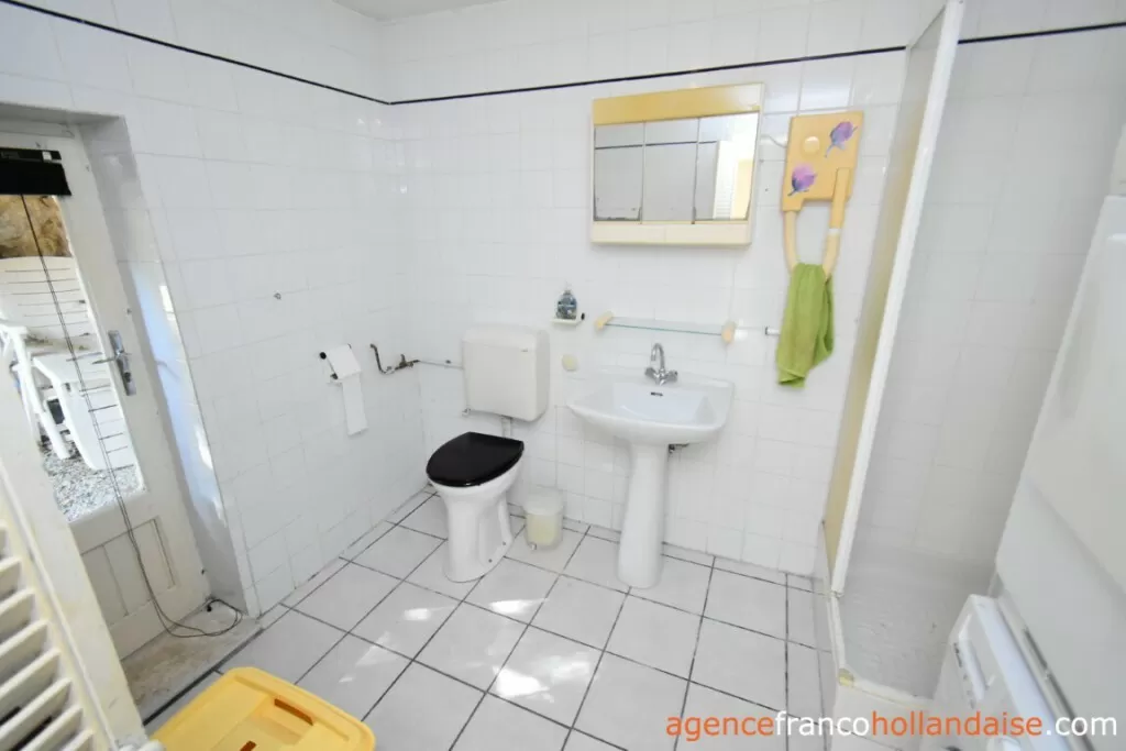House for sale meilhards, limousin, Li1071 Image - 25
