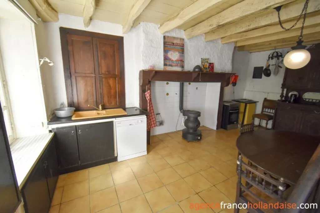 House for sale meilhards, limousin, Li1071 Image - 5