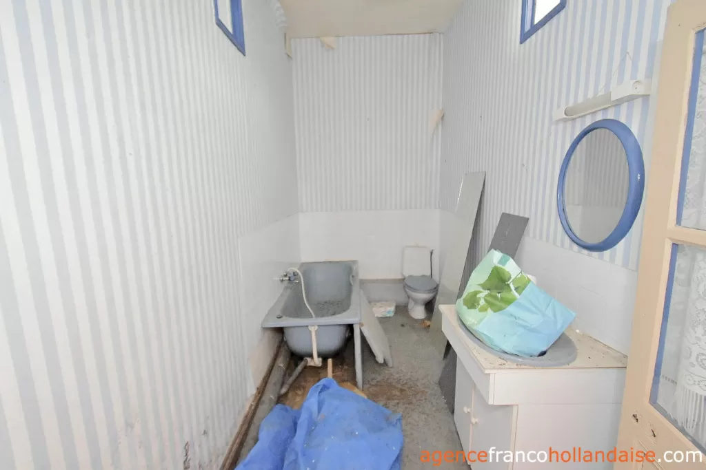House with guest house for sale st germain les belles, limousin, Li1075 Image - 35