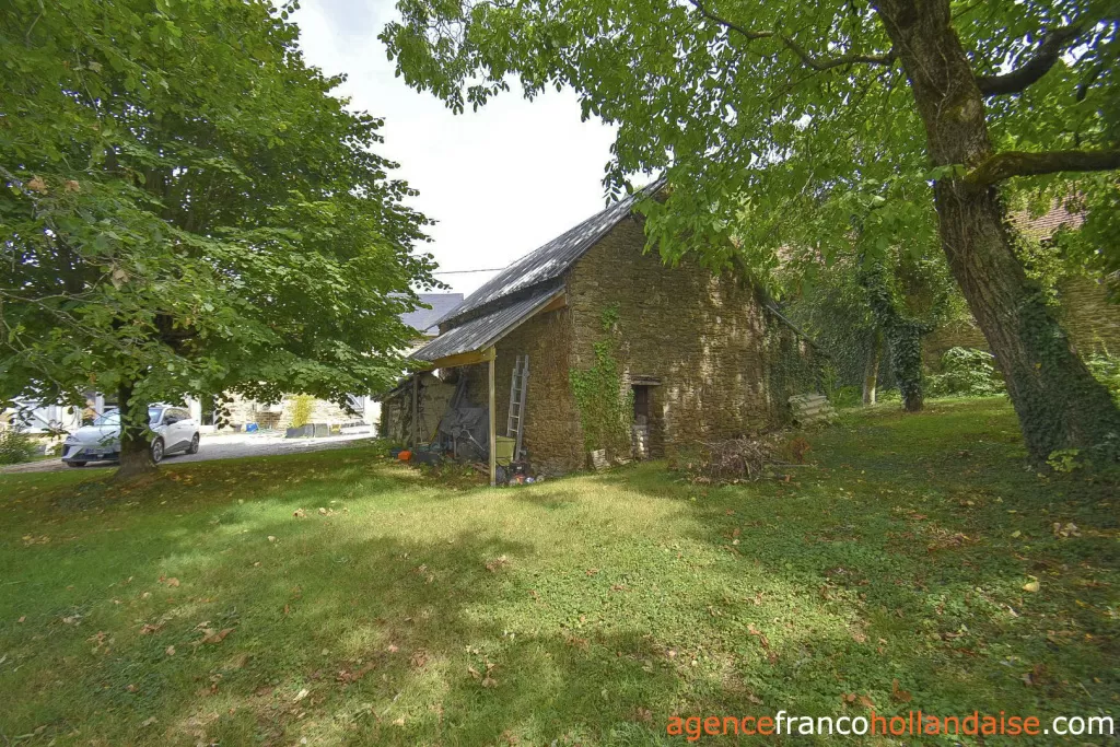 House for sale la croisille sur briance, limousin, Li1076 Image - 43
