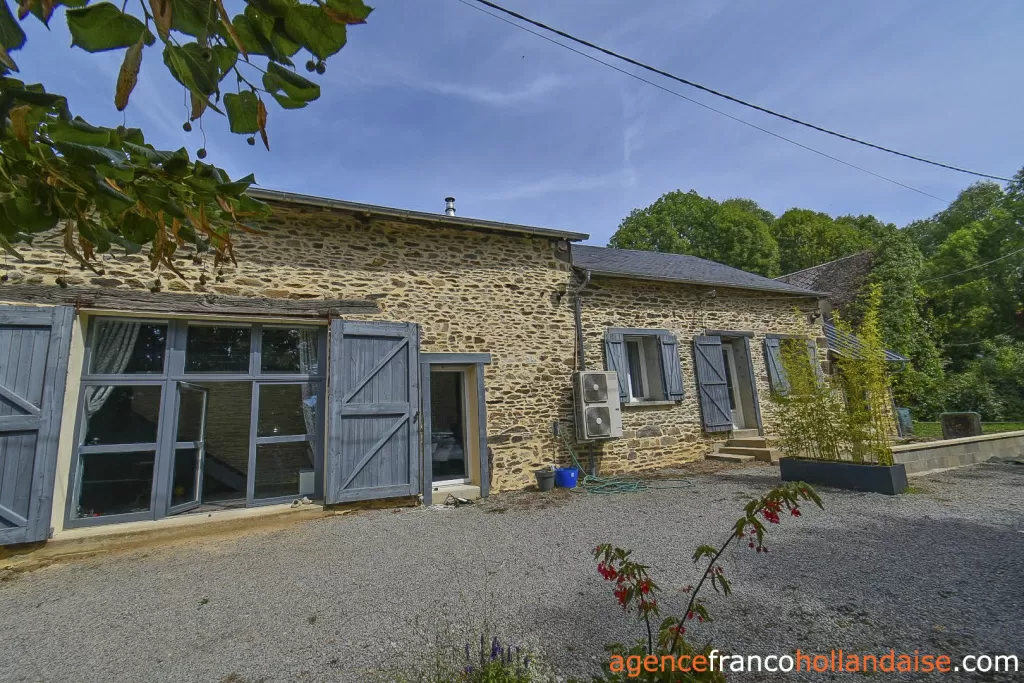 House for sale la croisille sur briance, limousin, Li1076 Image - 1