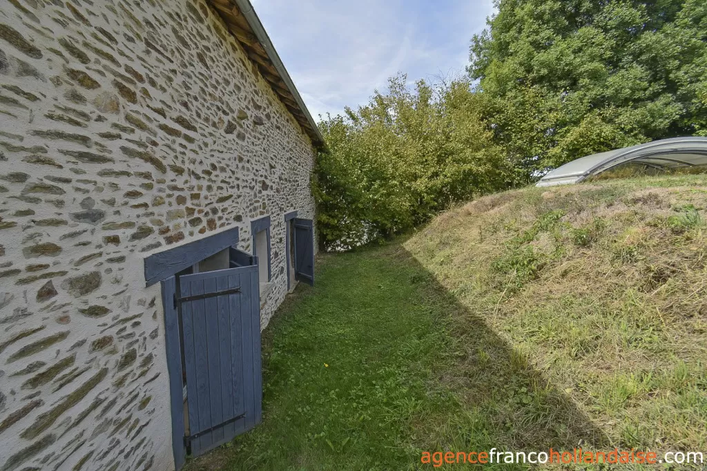 House for sale la croisille sur briance, limousin, Li1076 Image - 49