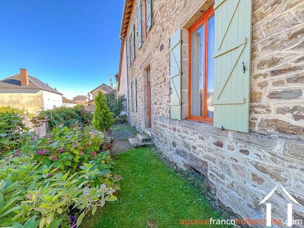Village house for sale , Li1081 Image - 31