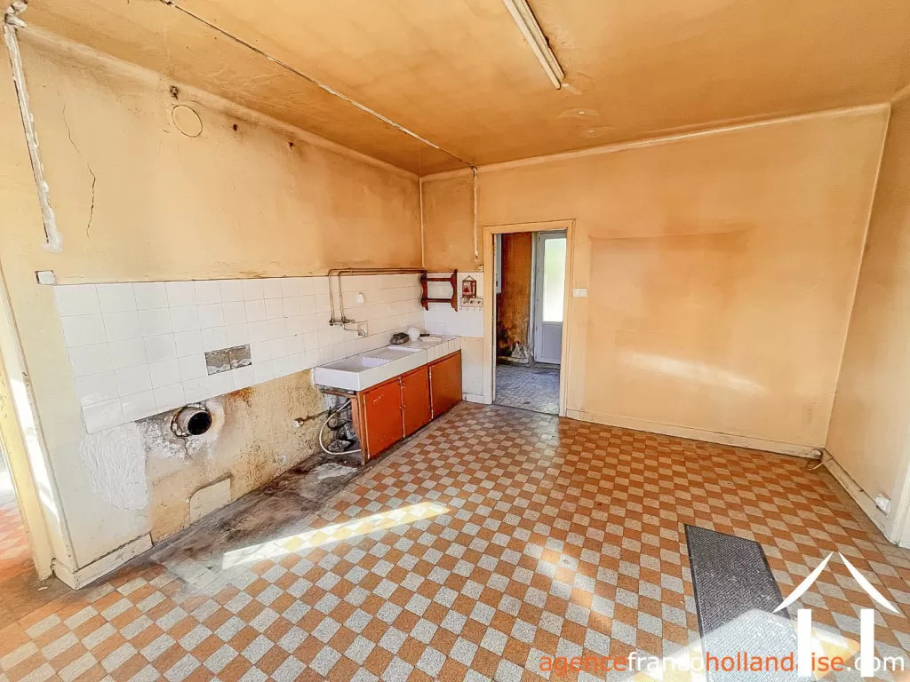 Village house for sale st meard, limousin, Li1082 Image - 2