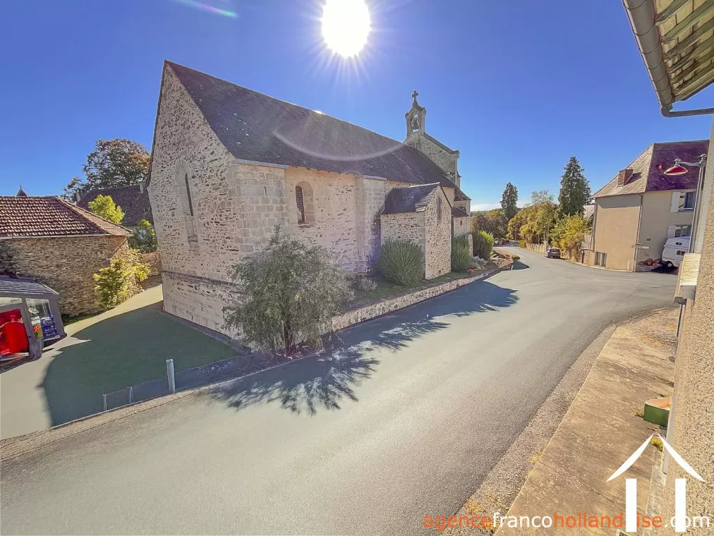 Village house for sale st meard, limousin, Li1082 Image - 38