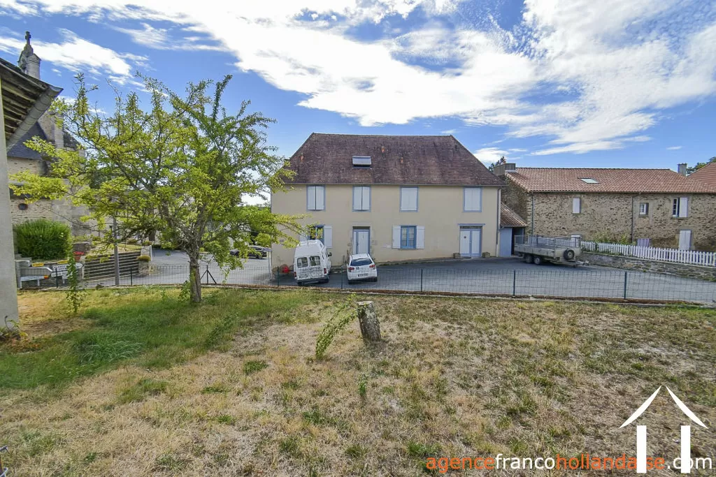 Village house for sale st meard, limousin, Li1082 Image - 36