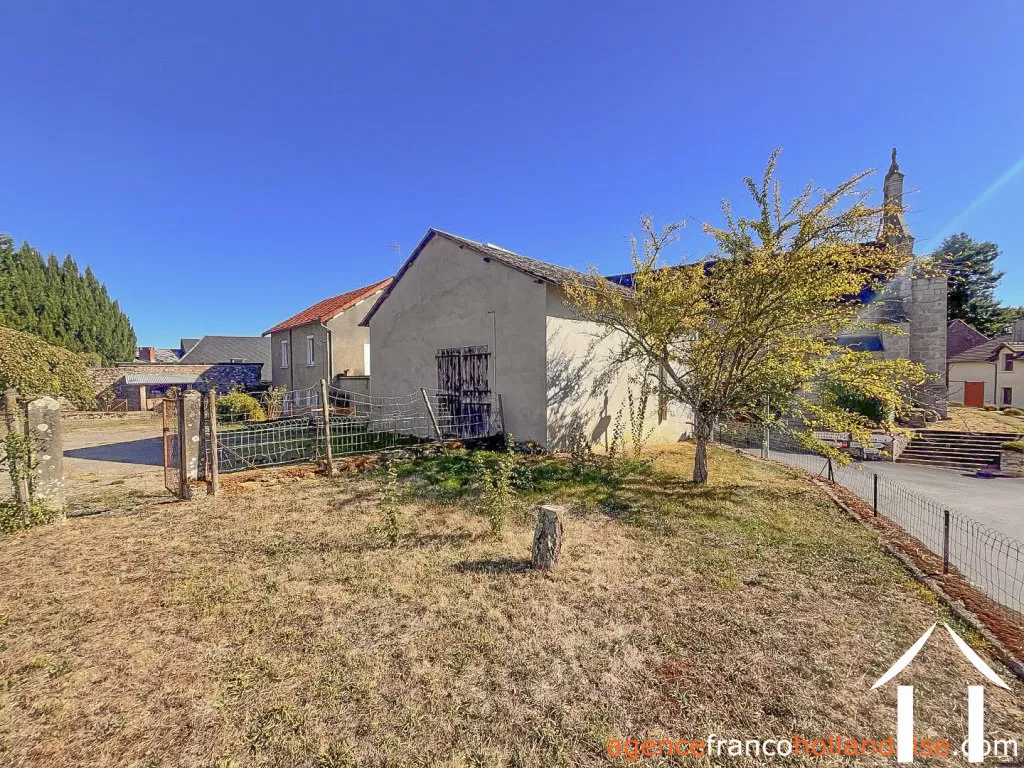Village house for sale st meard, limousin, Li1082 Image - 37