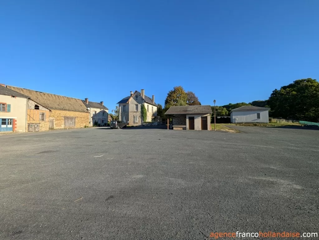 House for sale la croisille sur briance, limousin, Li1086 Image - 31