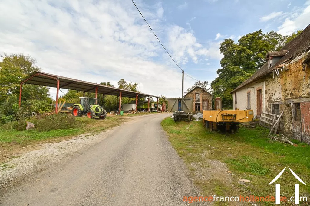 House for sale st germain les belles, limousin, Li792 Image - 51