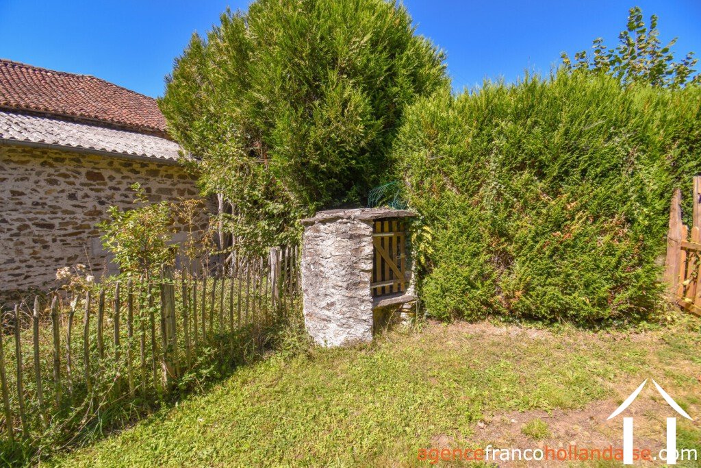 House with guest house for sale neuvic entier, limousin, Li849 Image - 48