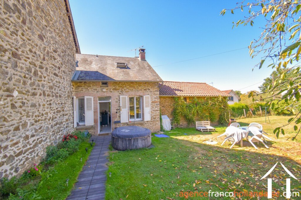 House with guest house for sale neuvic entier, limousin, Li849 Image - 21