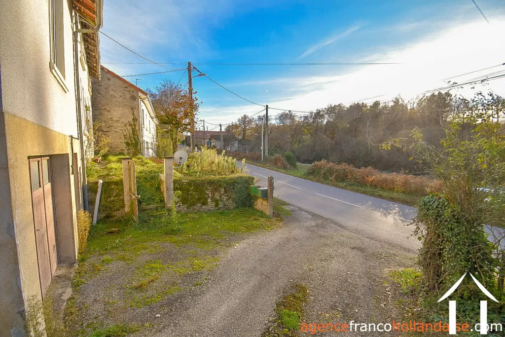 Village house for sale linards, limousin, Li856 Image - 49