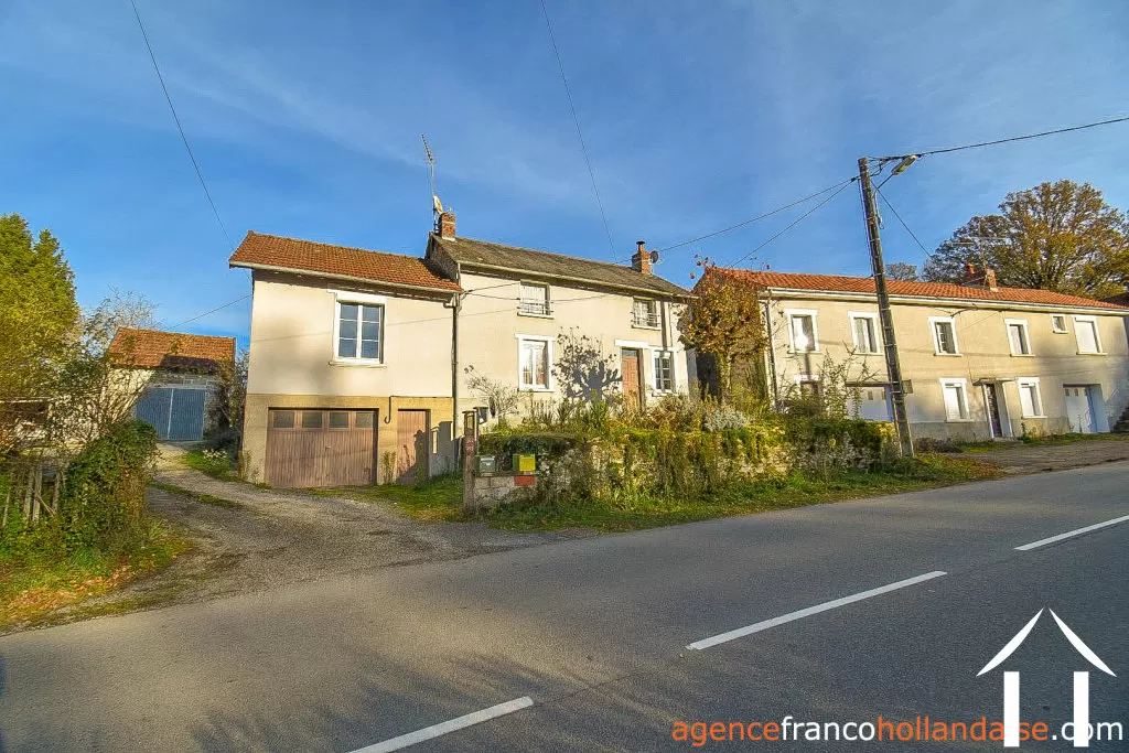Village house for sale linards, limousin, Li856 Image - 87