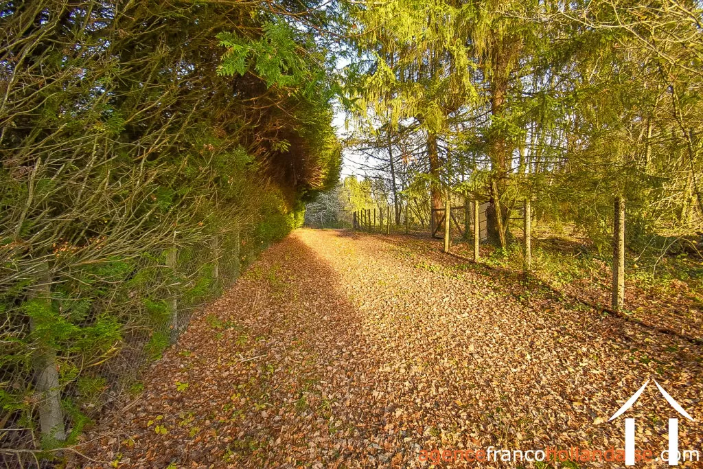 Village house for sale linards, limousin, Li856 Image - 91