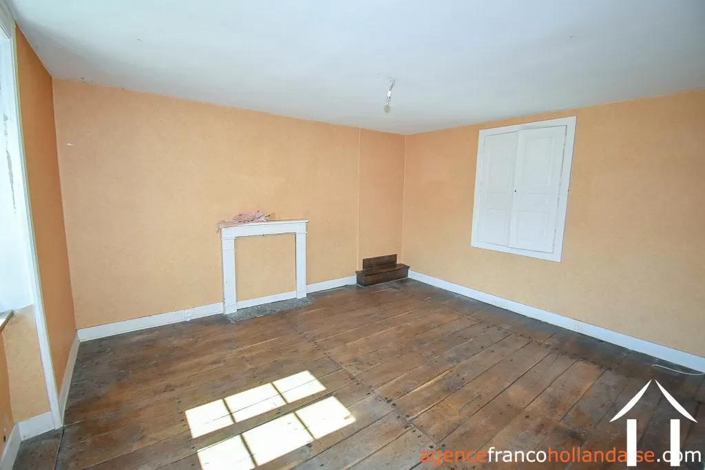 Village house for sale linards, limousin, Li856 Image - 12