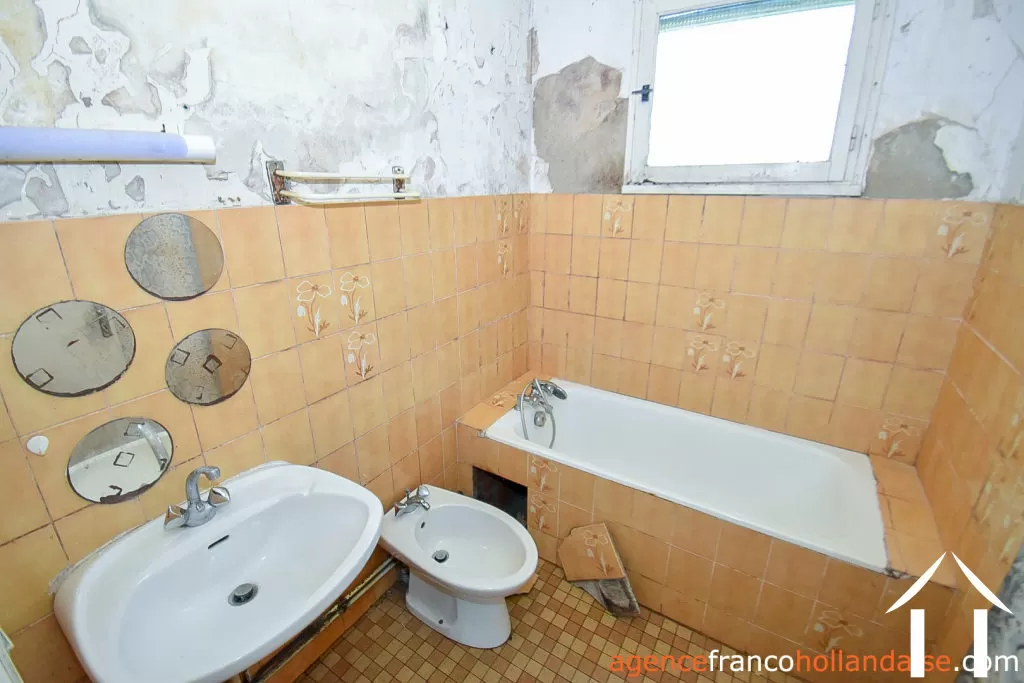 Village house for sale linards, limousin, Li856 Image - 24