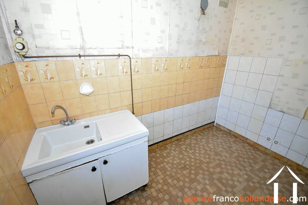 Village house for sale linards, limousin, Li856 Image - 18