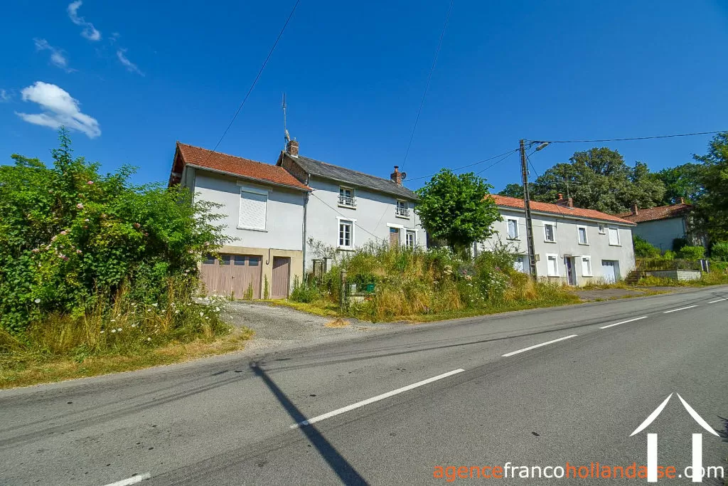 Village house for sale linards, limousin, Li856 Image - 3