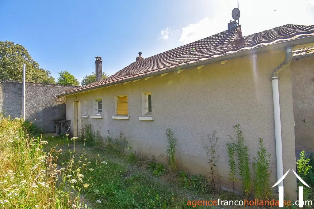 Village house for sale linards, limousin, Li856 Image - 78