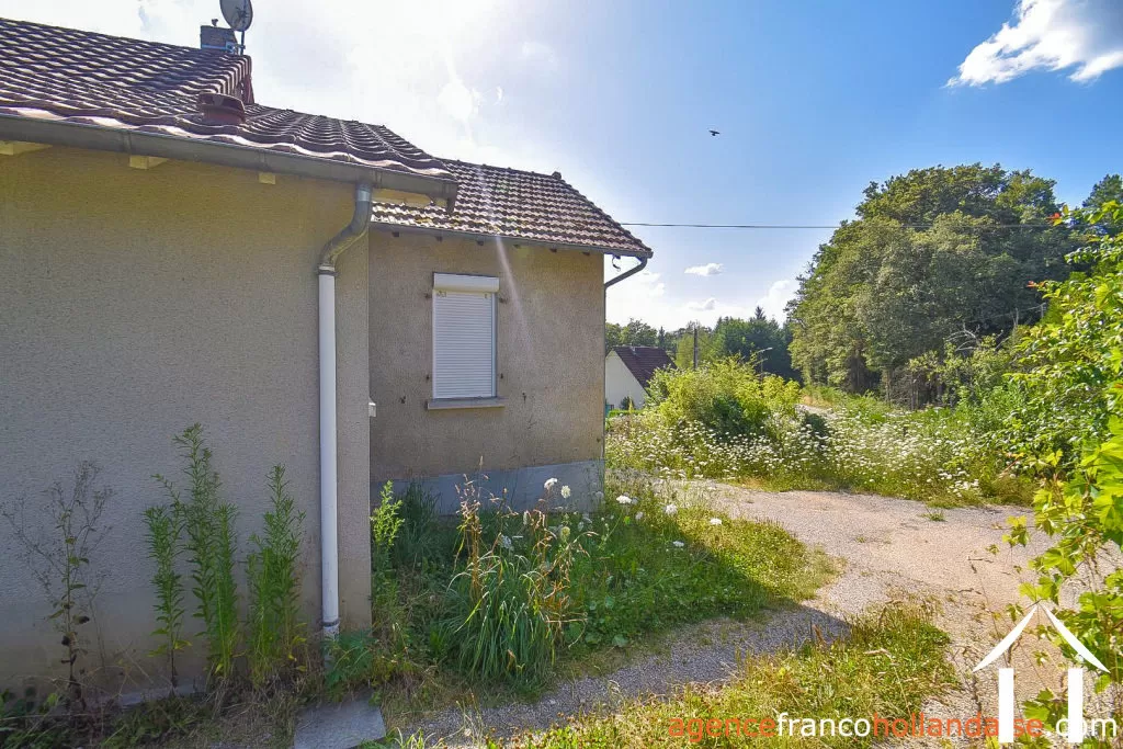 Village house for sale linards, limousin, Li856 Image - 76