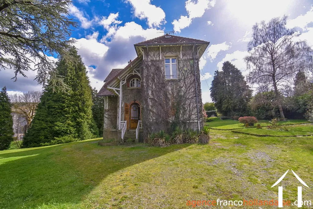 House with guest house for sale bourganeuf, limousin, Li887 Image - 32