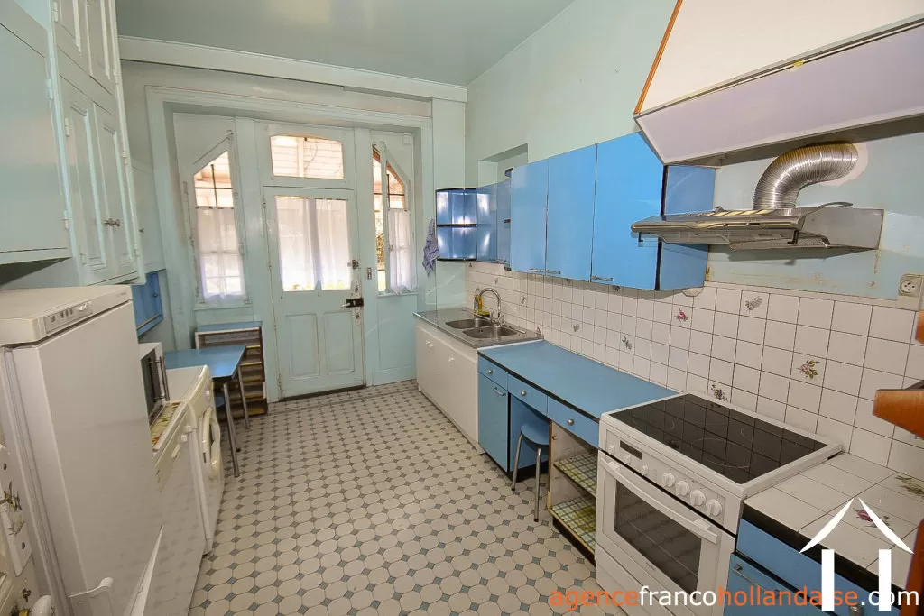 House with guest house for sale bourganeuf, limousin, Li887 Image - 7