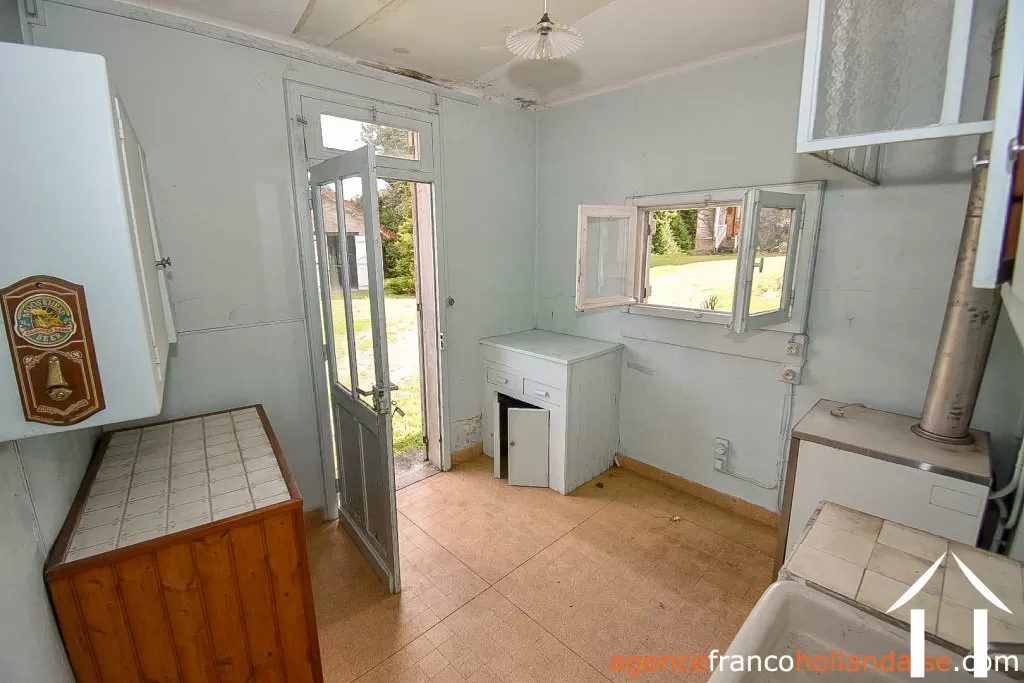 House with guest house for sale bourganeuf, limousin, Li887 Image - 38