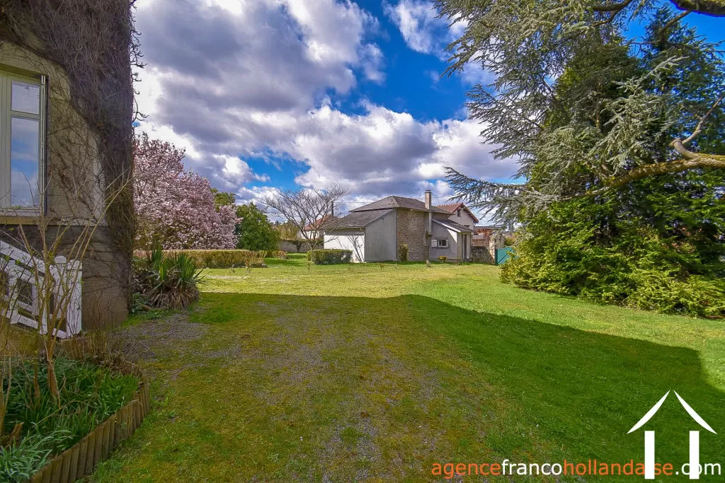 House with guest house for sale bourganeuf, limousin, Li887 Image - 49