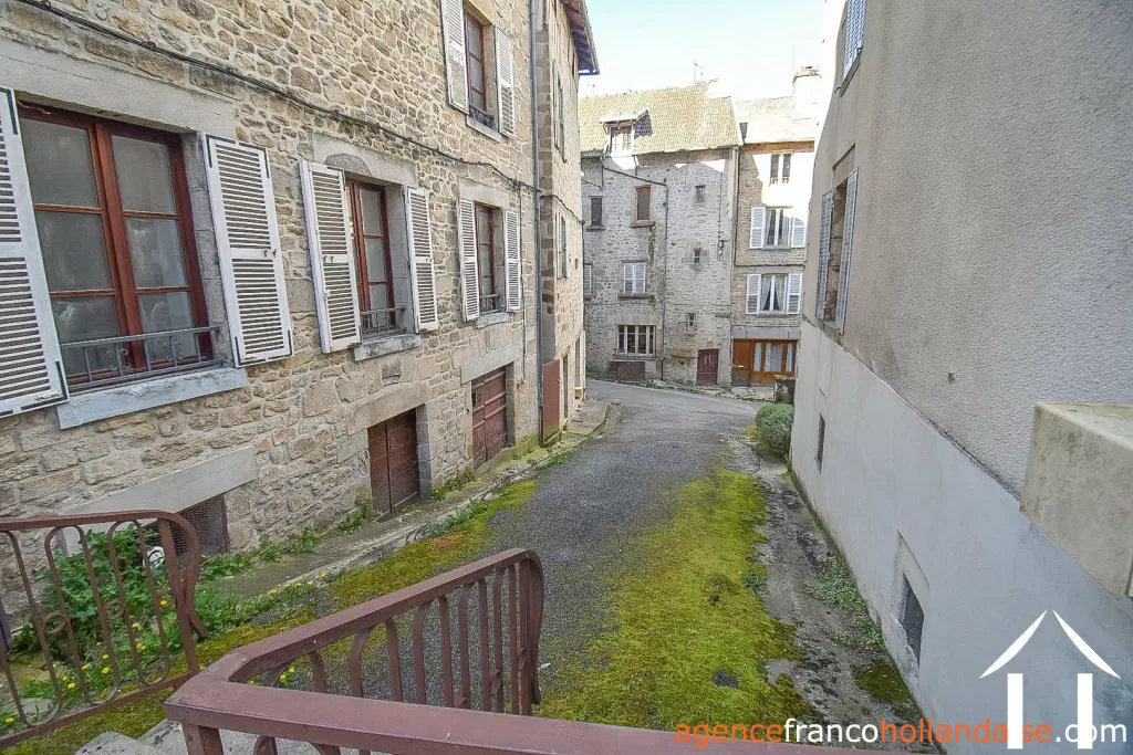 Village house for sale eymoutiers, limousin, Li892 Image - 25