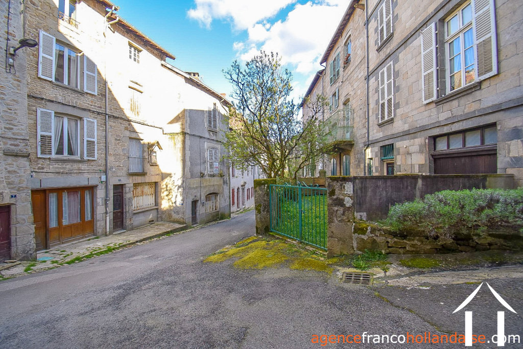 Village house for sale eymoutiers, limousin, Li892 Image - 28