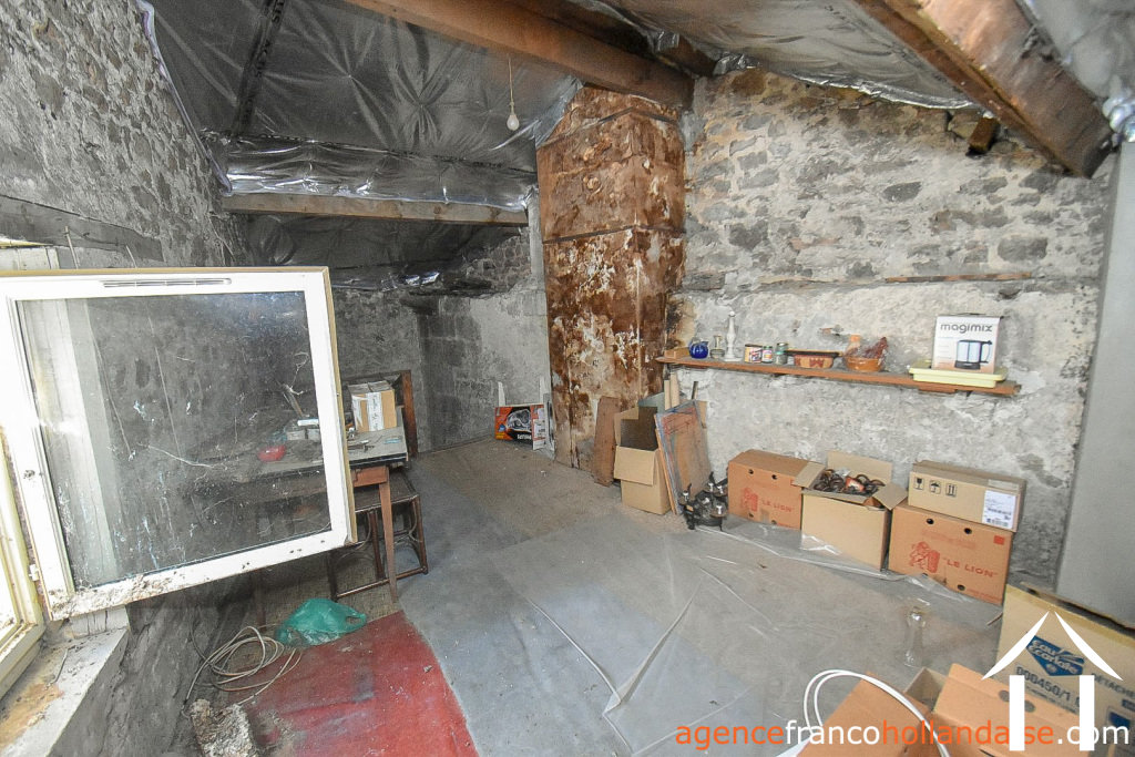 Village house for sale eymoutiers, limousin, Li892 Image - 21