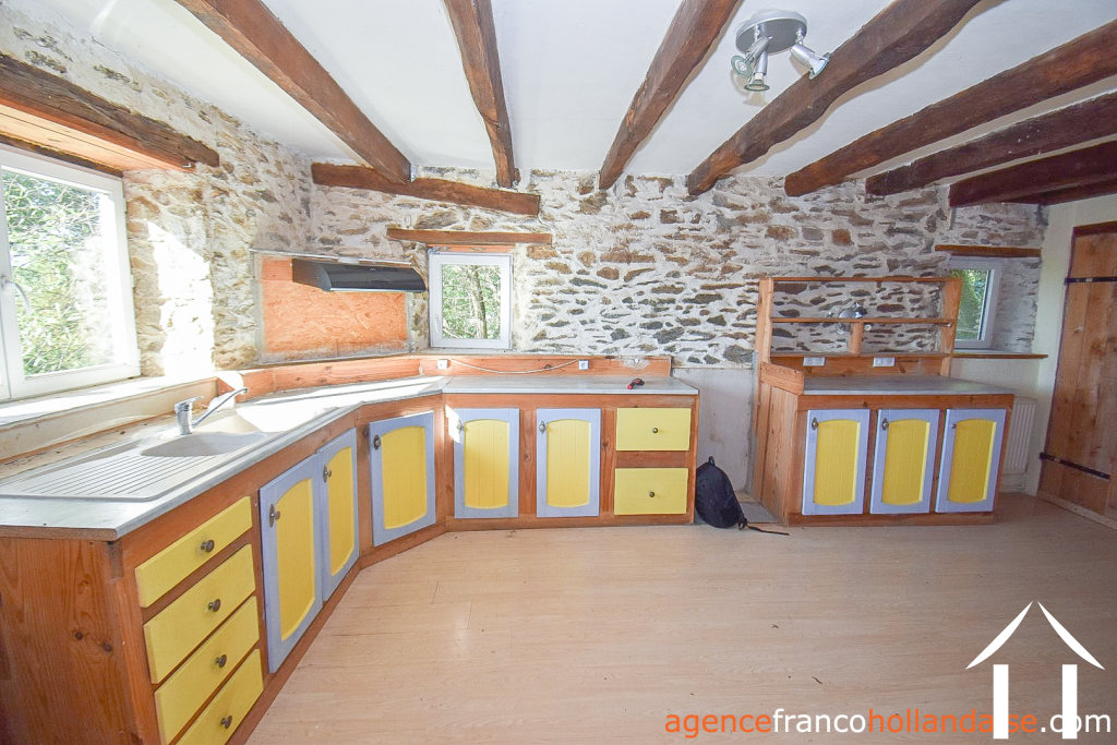 House for sale la croisille sur briance, limousin, Li895 Image - 13