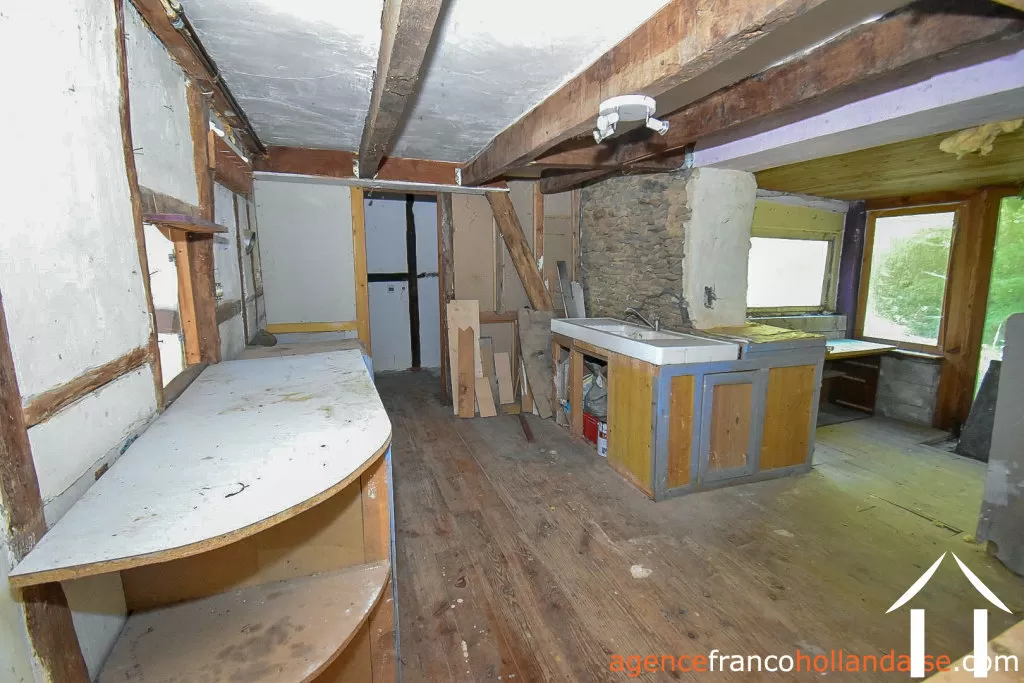 House for sale la croisille sur briance, limousin, Li895 Image - 52