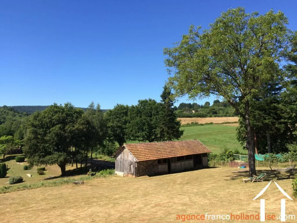 House for sale sussac, limousin, Li896 Image - 37