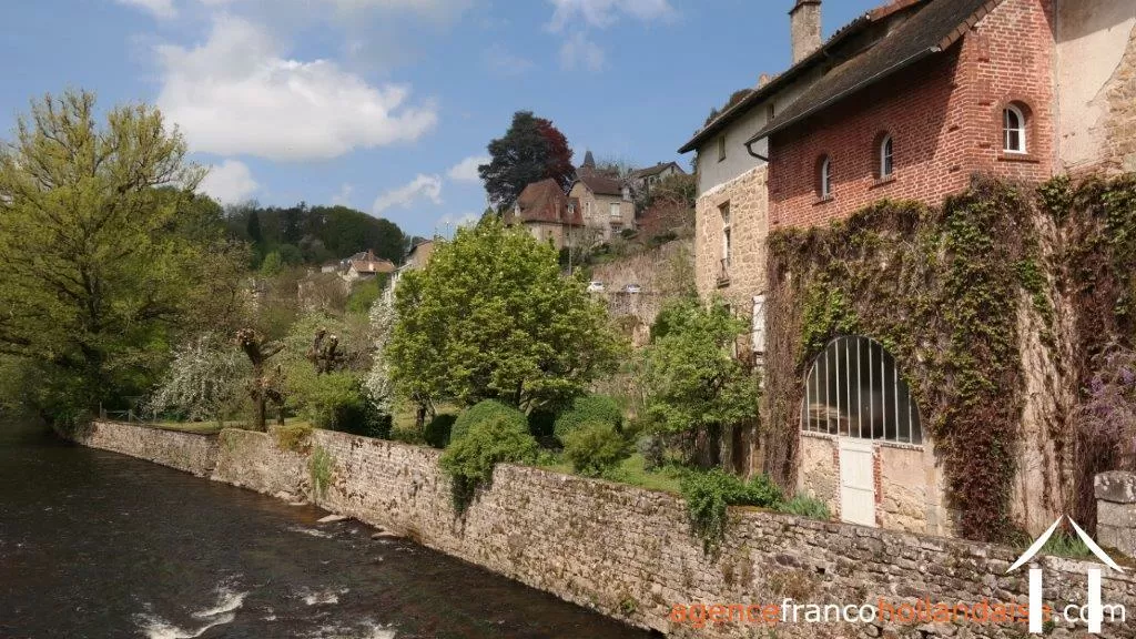 Character house for sale eymoutiers, limousin, Li899 Image - 35