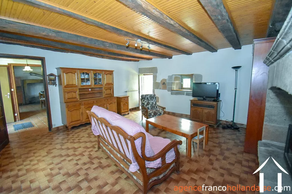 House for sale nedde, limousin, Li913 Image - 9